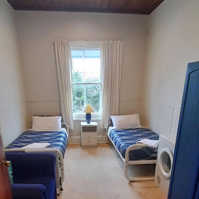 Riverlea Cottage - Cosy, Comfy, Quiet, Central Таумаруни Экстерьер фото